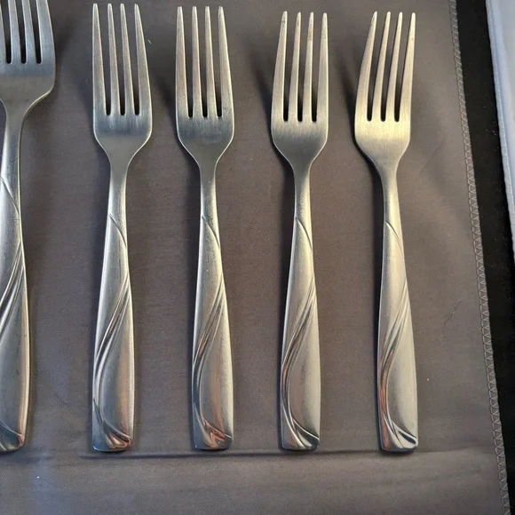 Cambridge Stainless MERCADO SAND Flatware Set Of 19 *Missing 1 Dinner Fork* - Picture 3 of 12